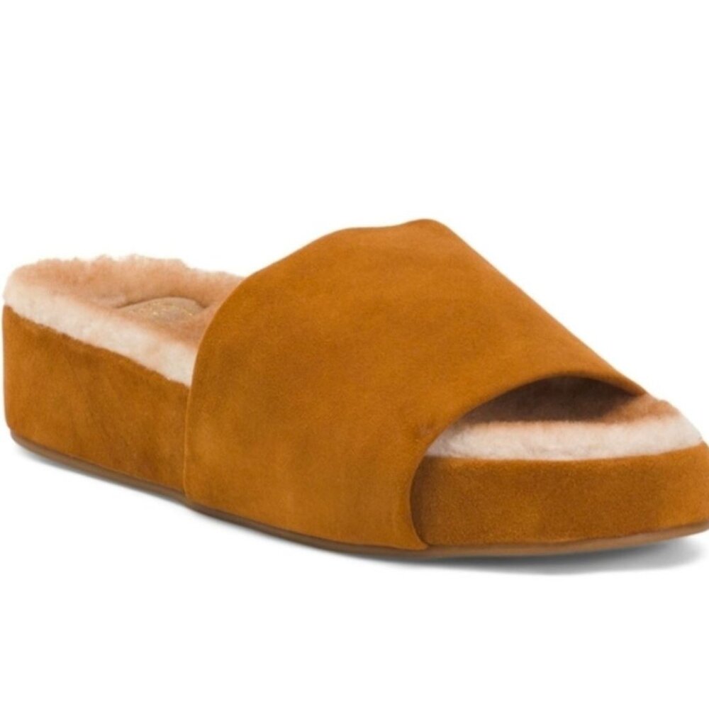 NEW w/Box Beek Suede Pelican Shearling Sandals in Caramel Size 8